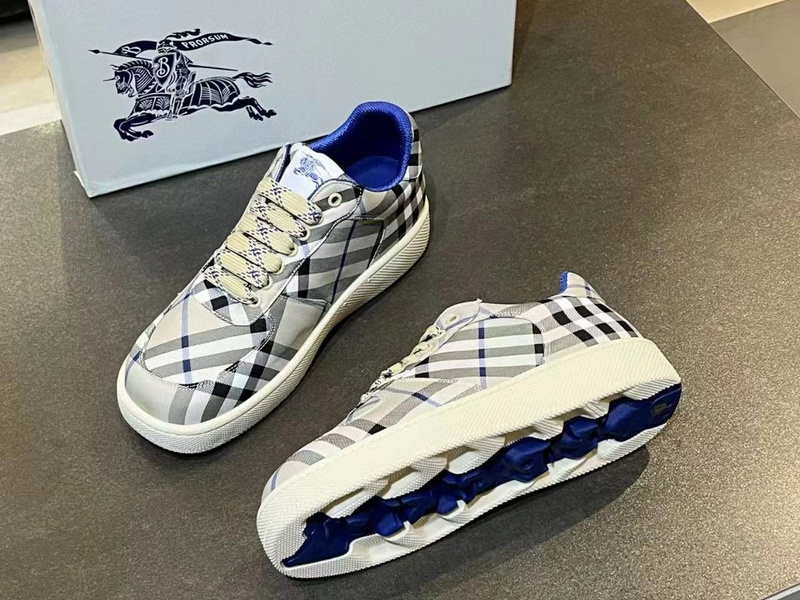 Burberry Check Terrace Sneakers  BBR--3007