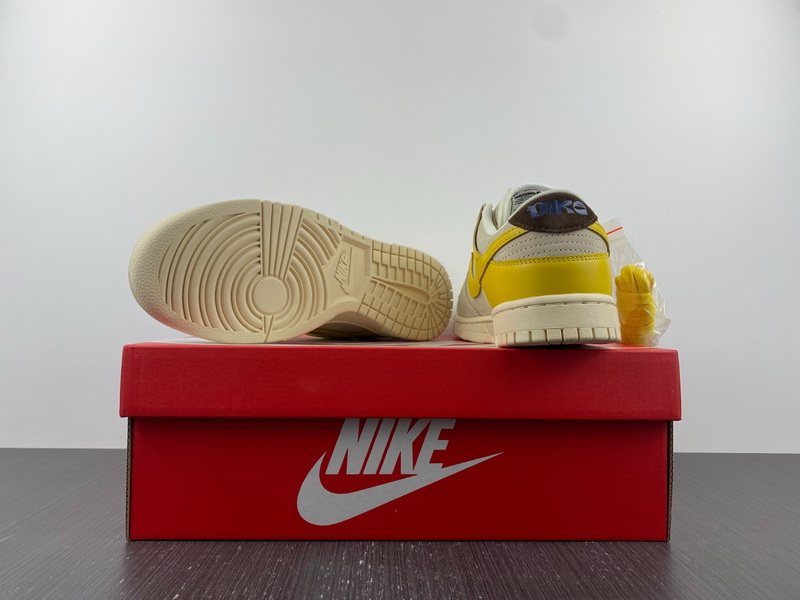 Nike Dunk Low LX Banana DR5487-100