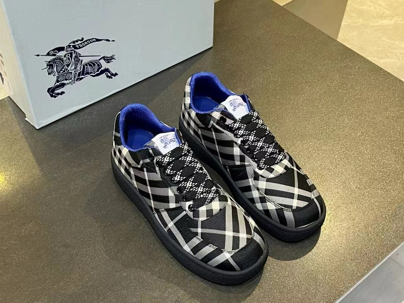 Burberry Check Terrace Sneakers  BBR--3006