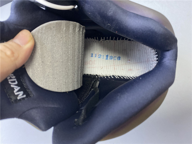 Air Jordan 5 Retro  "Oil Grey" - CD2722 001