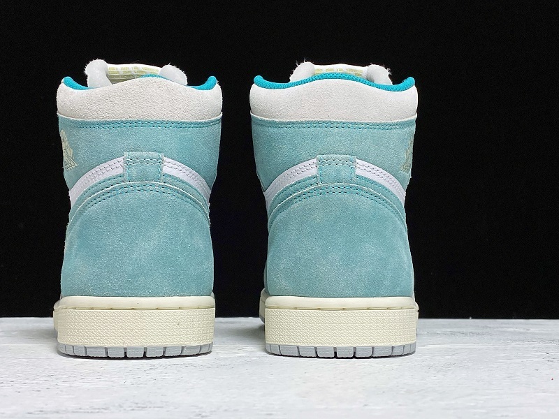 Air Jordan 1 Retro High OG "Turbo Green" 555088-311