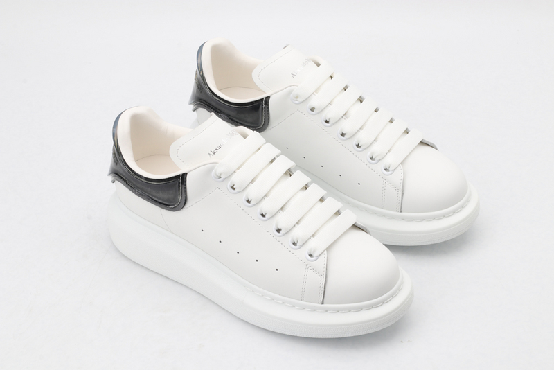 MCQUEEN OVERSIZED SNEAKER