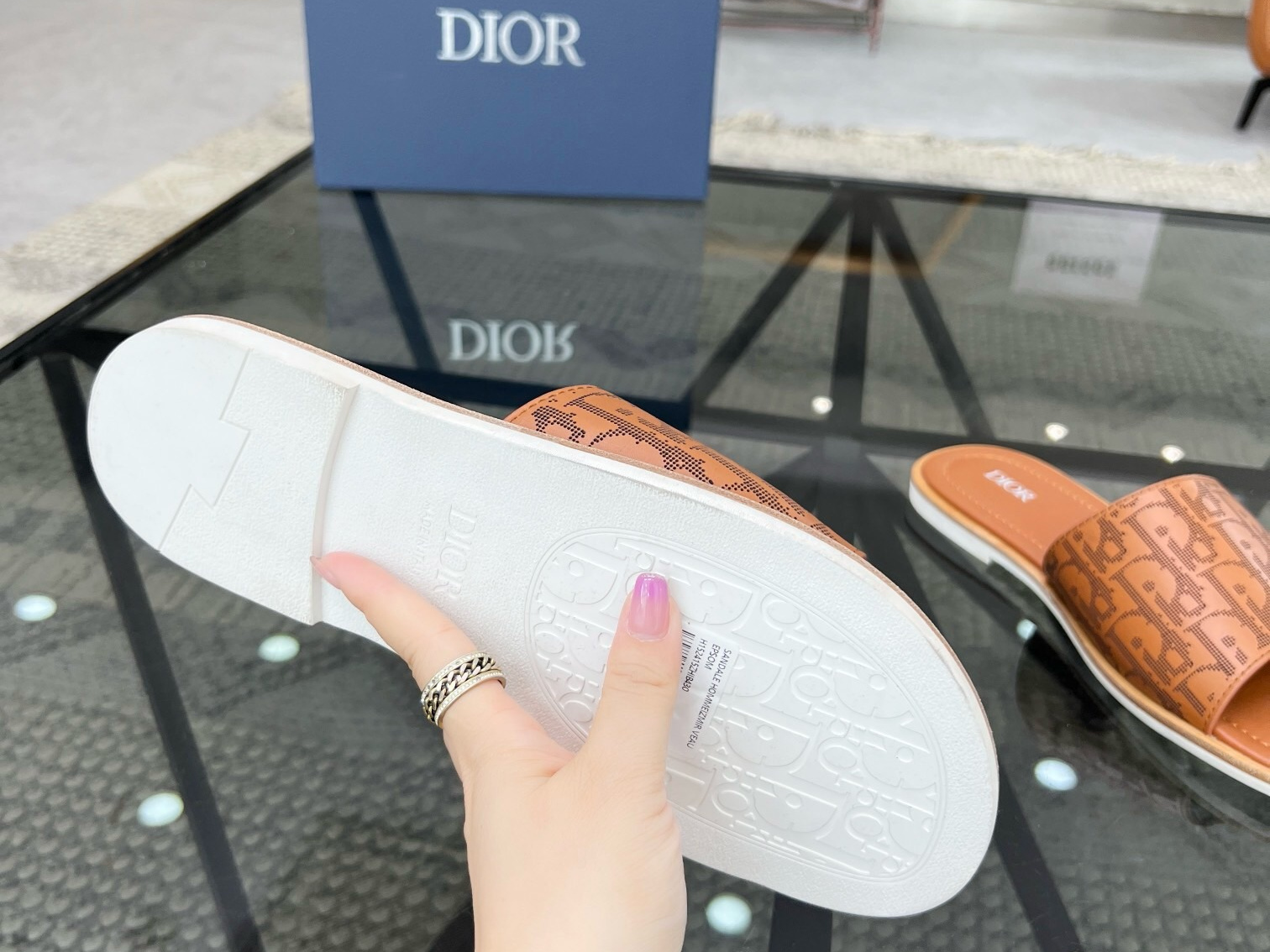 DIOR  SANDAL