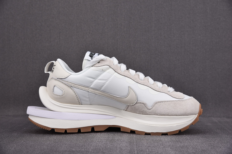Nike Vaporwaffle sacai Sesame Sail Gum - DD1875-100