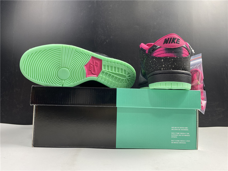 Premier x Nike SB Dunk Low Premium “Northern Lights” 724183-063