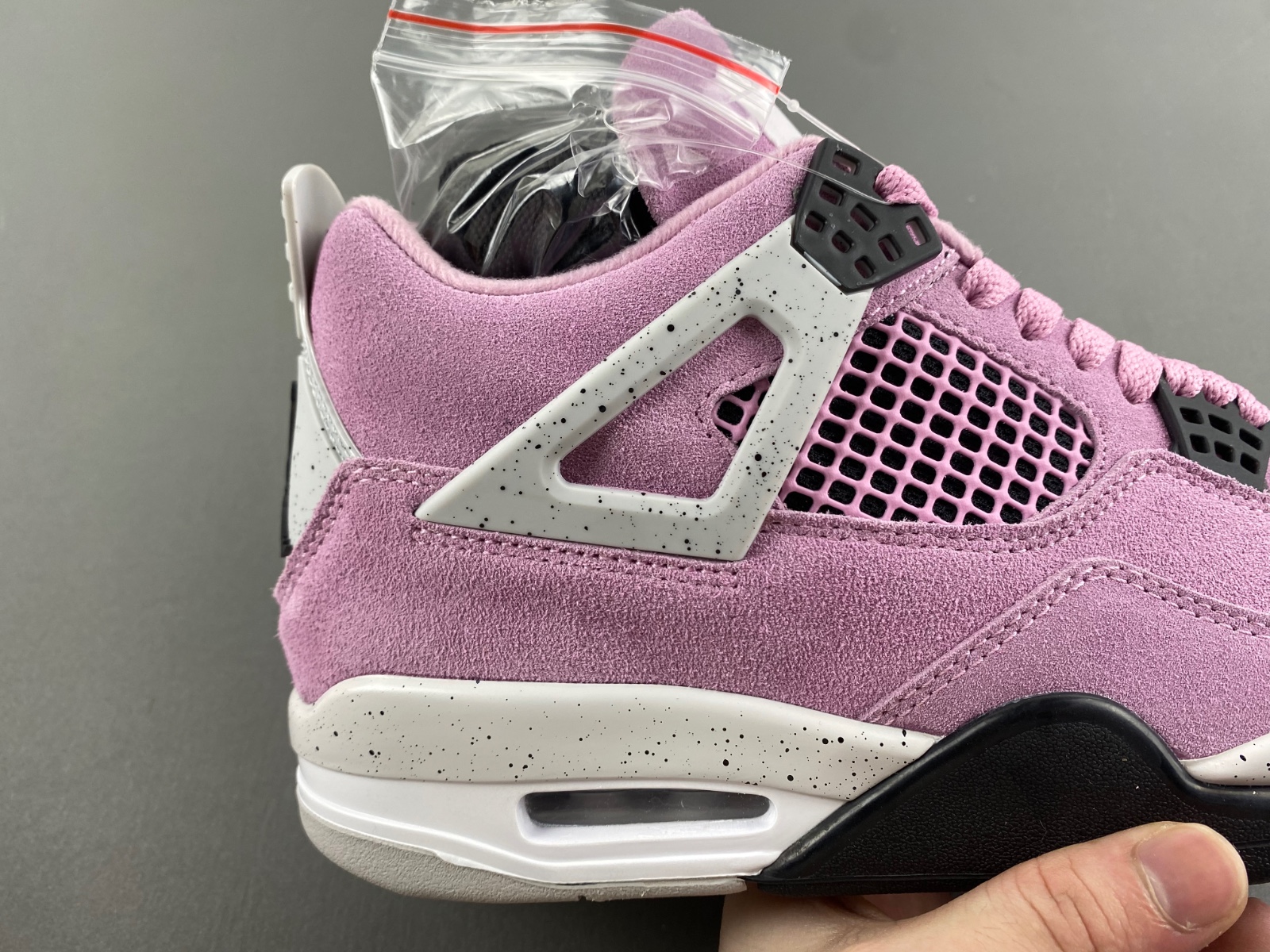 Air Jordan 4 WMNS “Orchid”    AQ9129-501