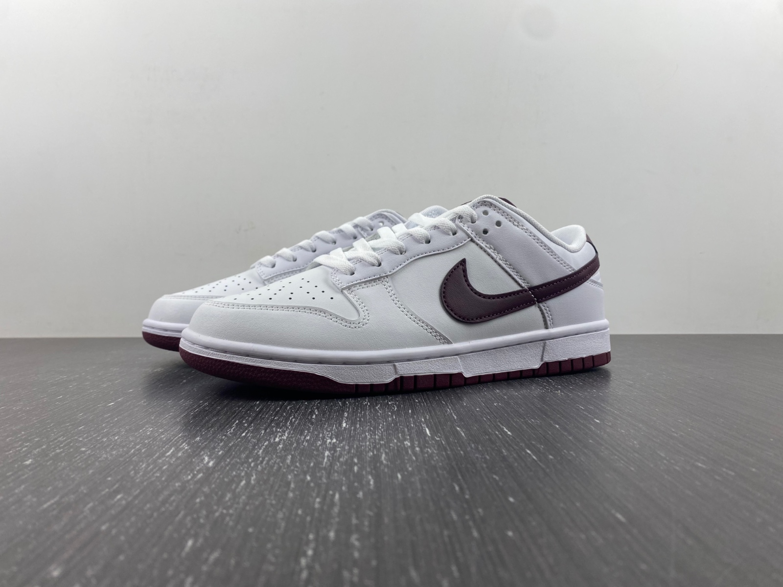 Nike Dunk Low "Night Maroon" DV0831-102
