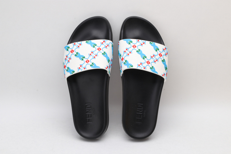 FEN* Slippers