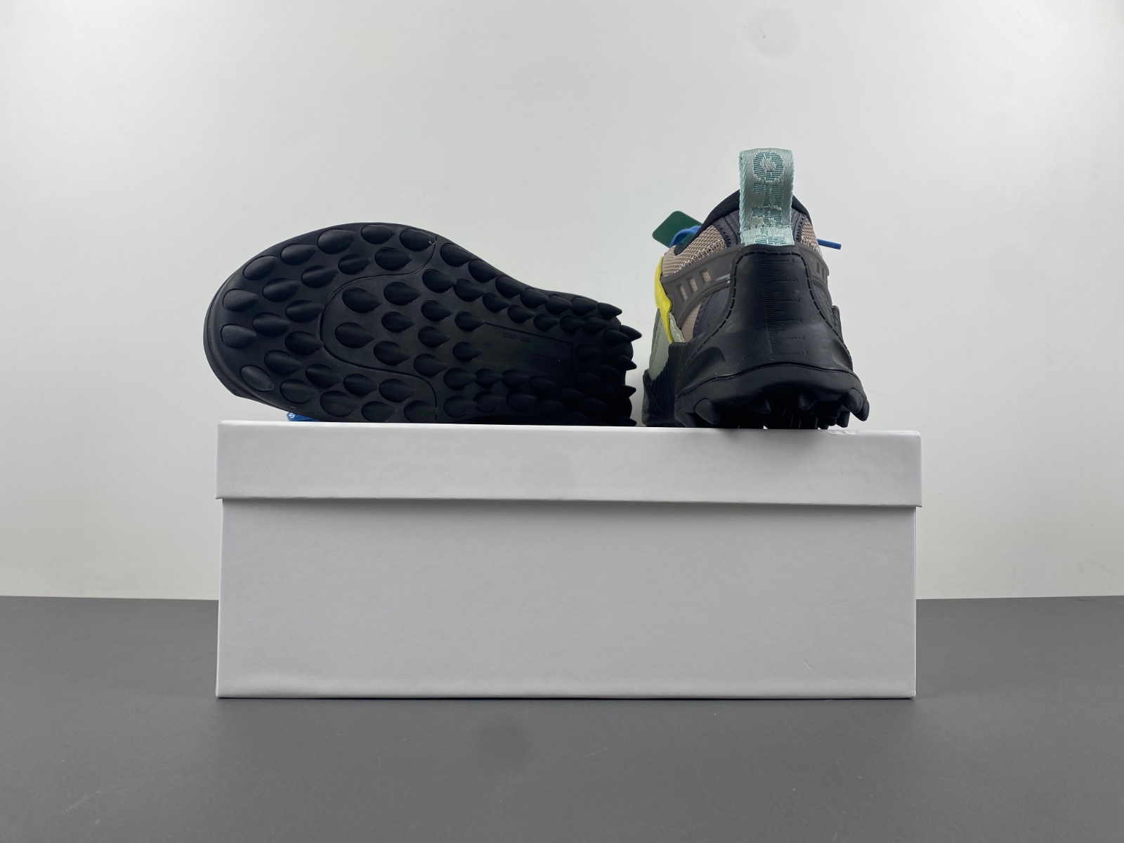 OW C/O​ ODSY-1000 SNEAKERS