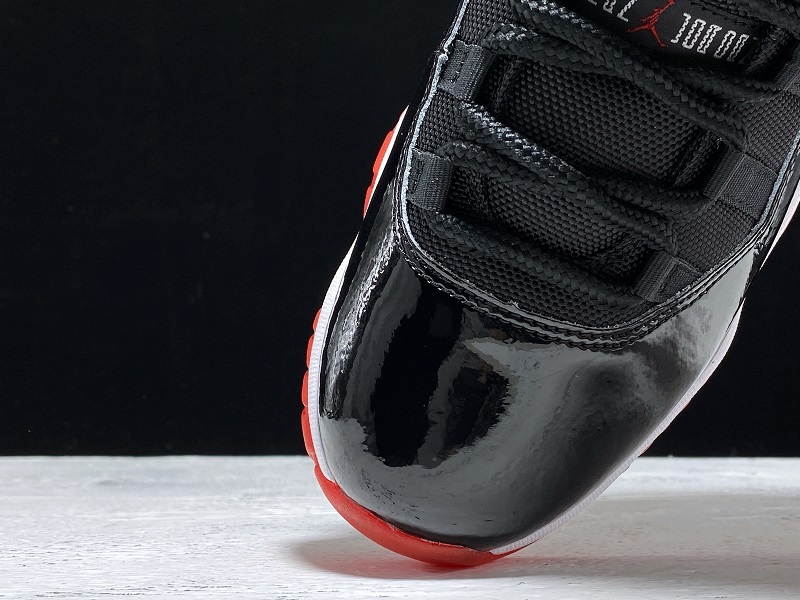 Air Jordan 11 Bred 2019 378037-061