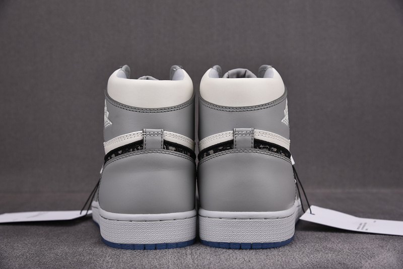 DIOR x Air Jordan 1 High OG CN8607-002