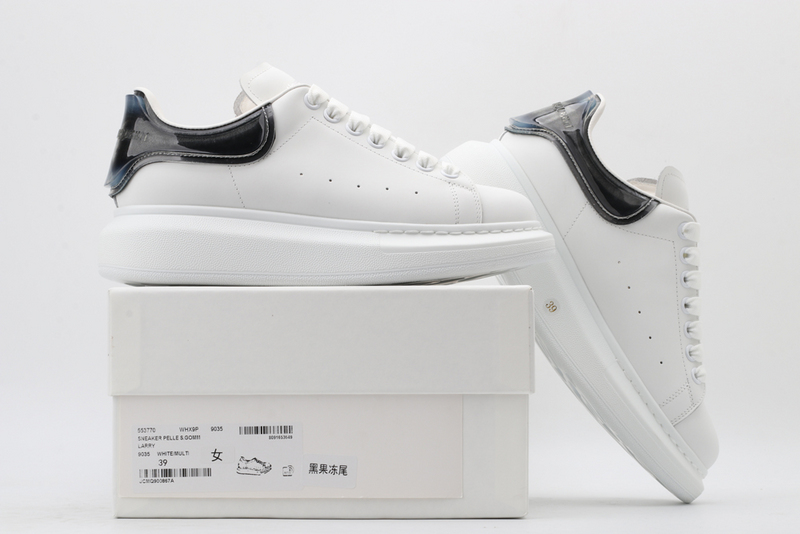 MCQUEEN OVERSIZED SNEAKER
