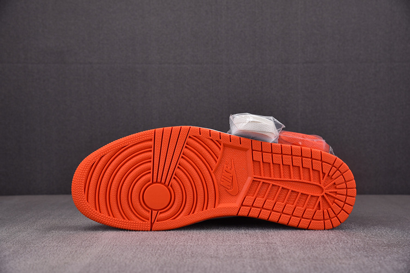 Air Jordan 1 Retro Low OG