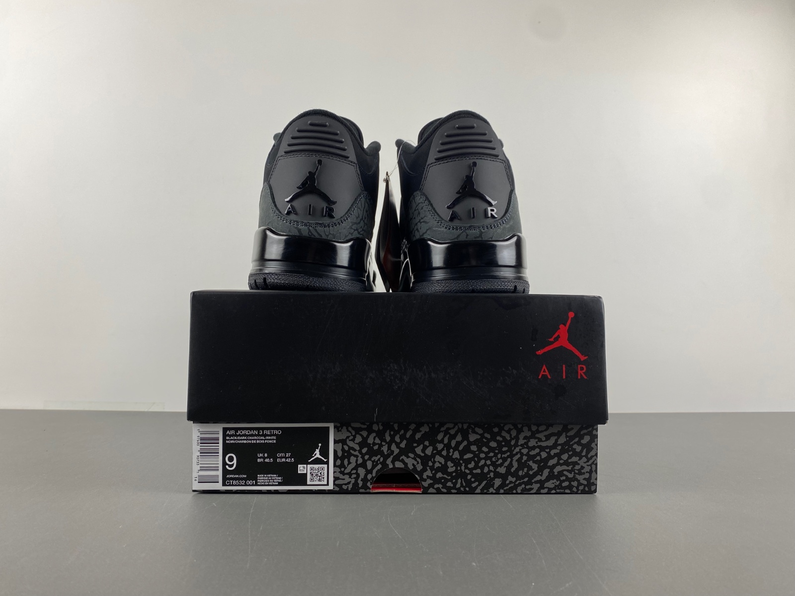 Jordan 3 Retro Black Cat    136064-002