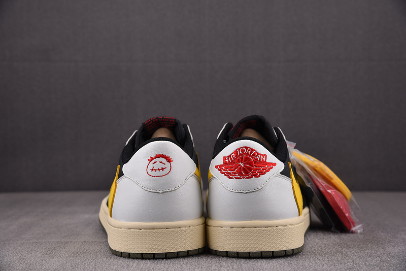 Fragment x Travis scott x Air Jordan 1 Low OG SP