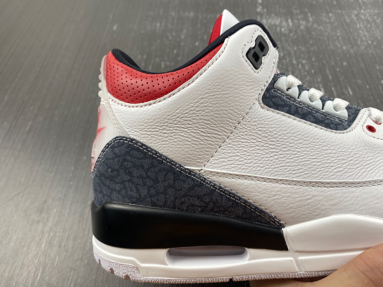 Air Jordan 3 Retro "White Fire Red" CZ6431-100