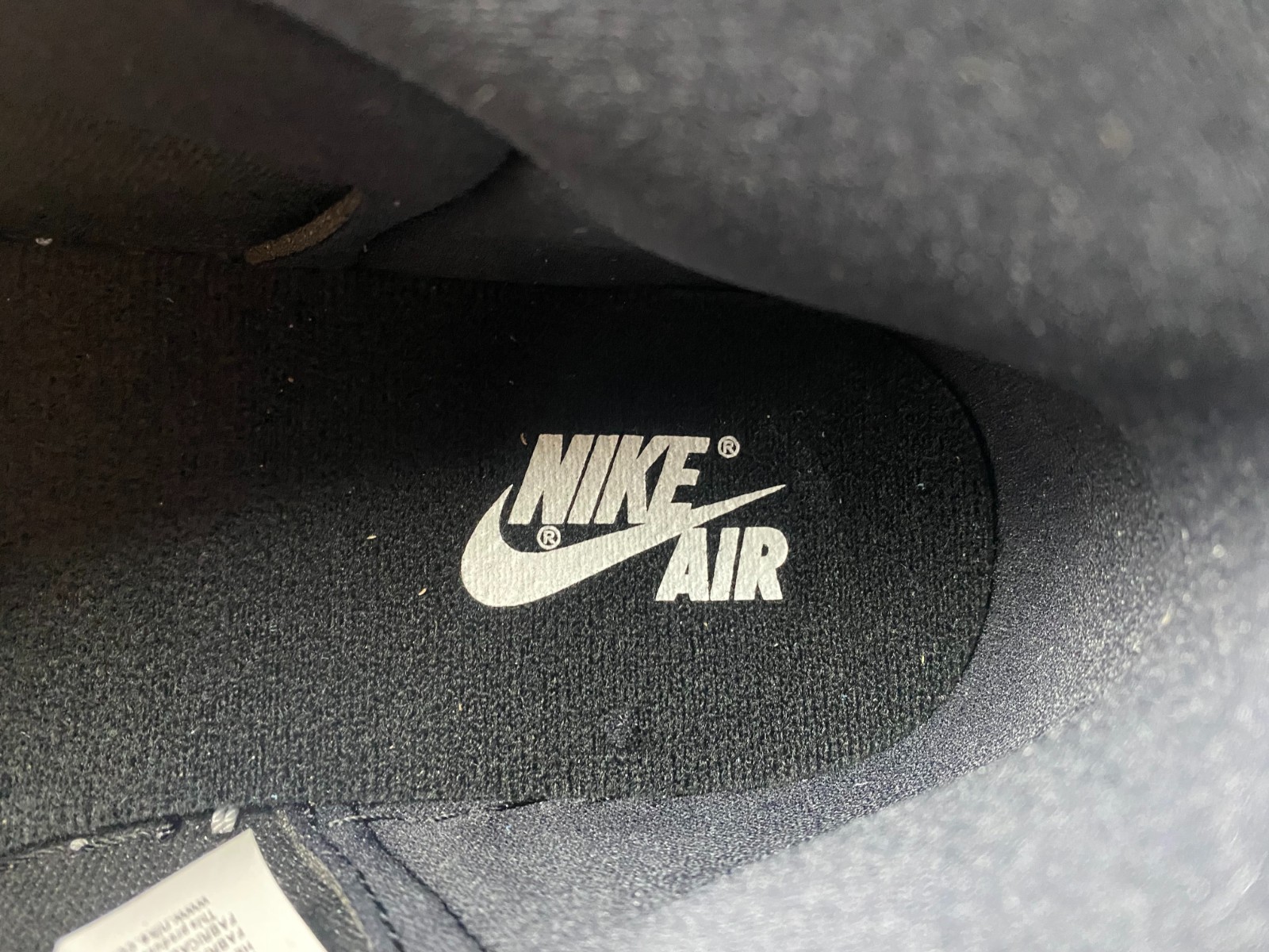 Air Jordan 1 High OG “Rebellionaire” 555088-036