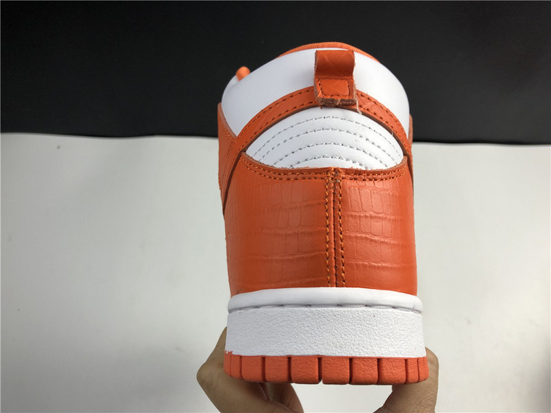Nike SB Dunk Supre* Orange 307385-181