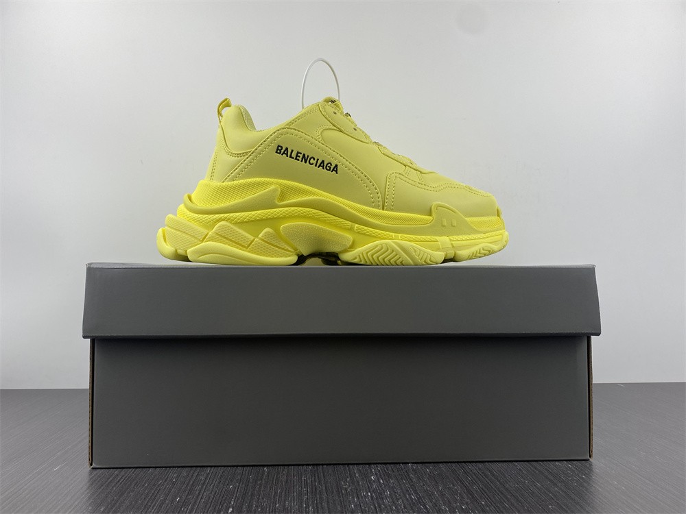 Balenciaga TRIPLE S TRAINER