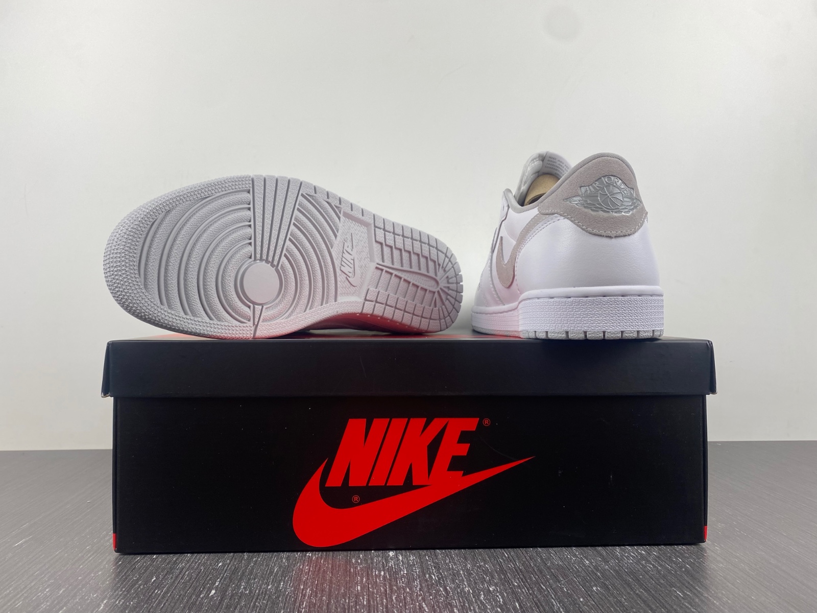 Air Jordan 1 Low OG “Neutral Grey” CZ0790 100