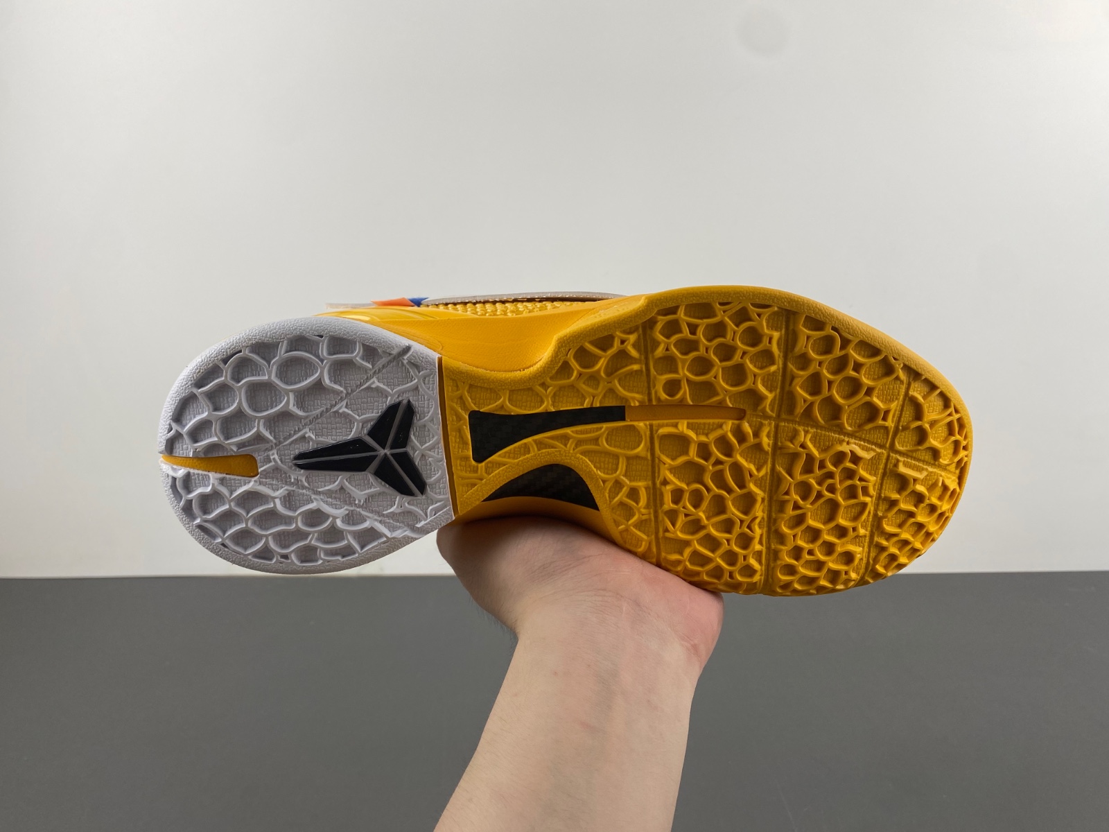 Nike Kobe 6 Protro    CW2190-501