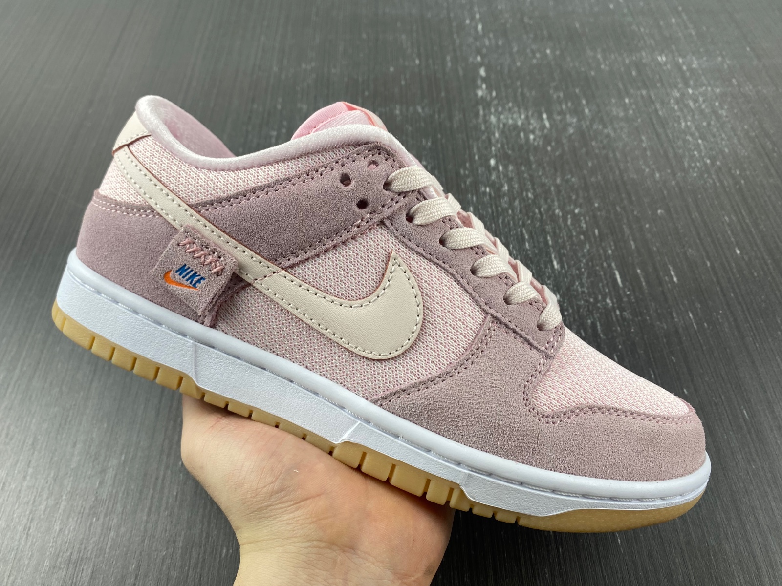 Nike Dunk Low "Teddy Bear" DZ5318-640