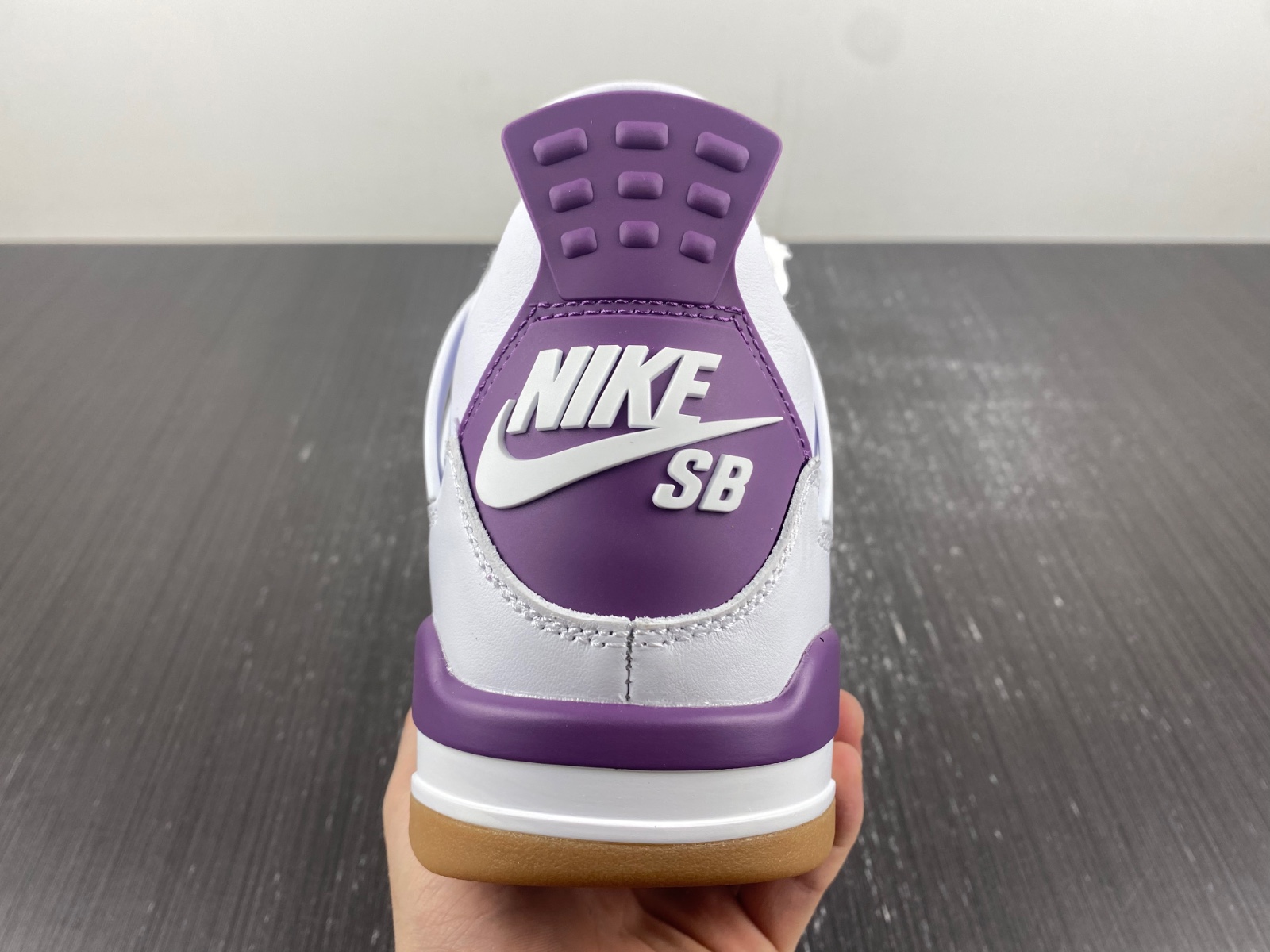 Nike SB x Air Jordan 4 customize