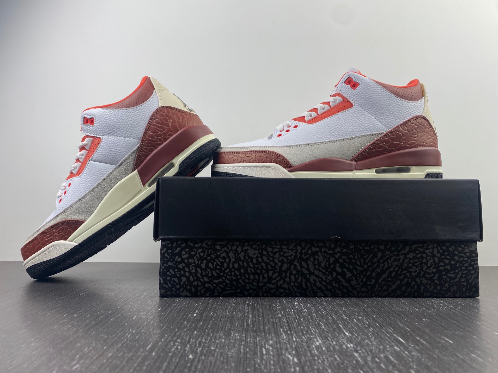 Air Jordan 3 GS "Mars Stone" DV7028-108