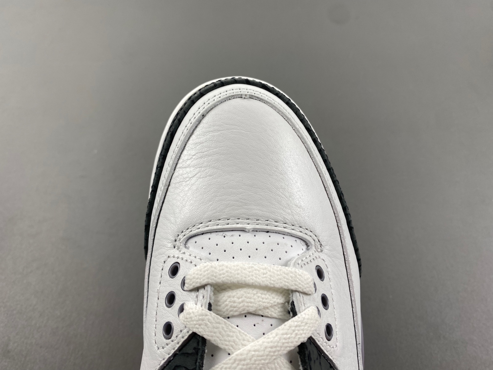 Air Jordan 3 "Cement Grey" CT8532-106