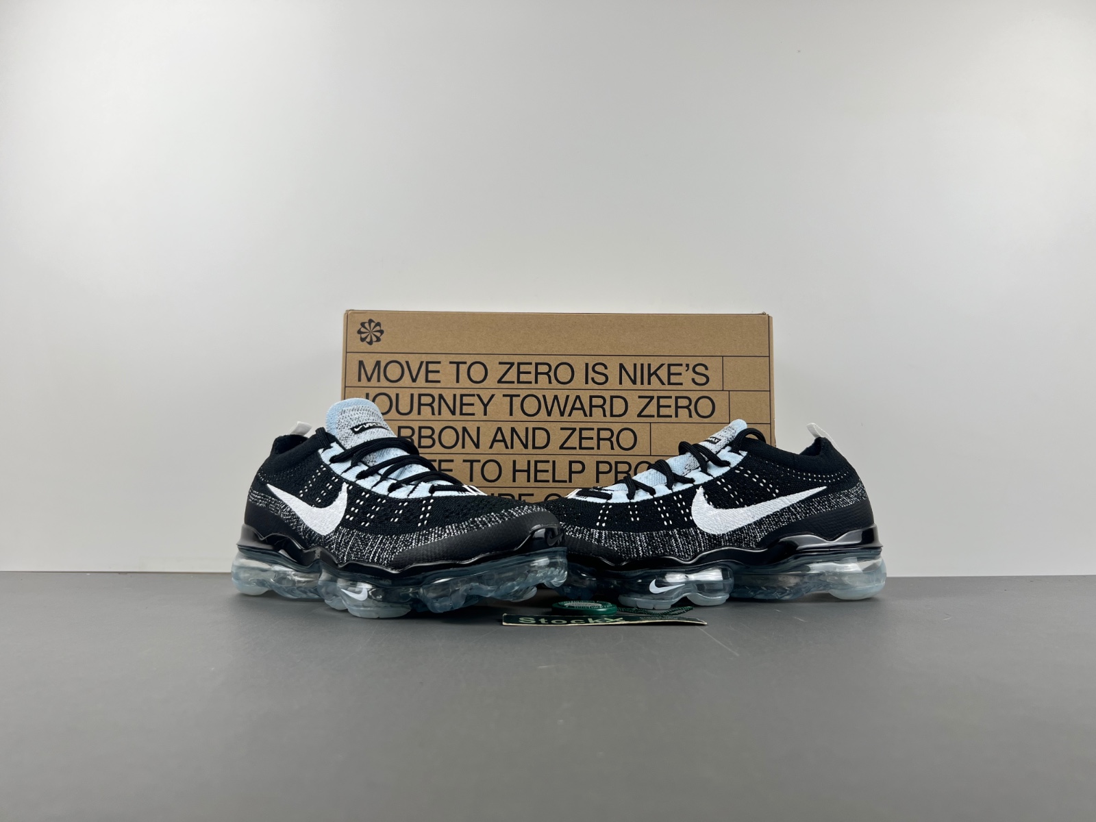 Nike Air VaporMax 2023   DV1678-010