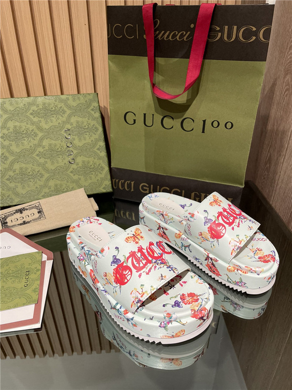 GUCCI WOMEN