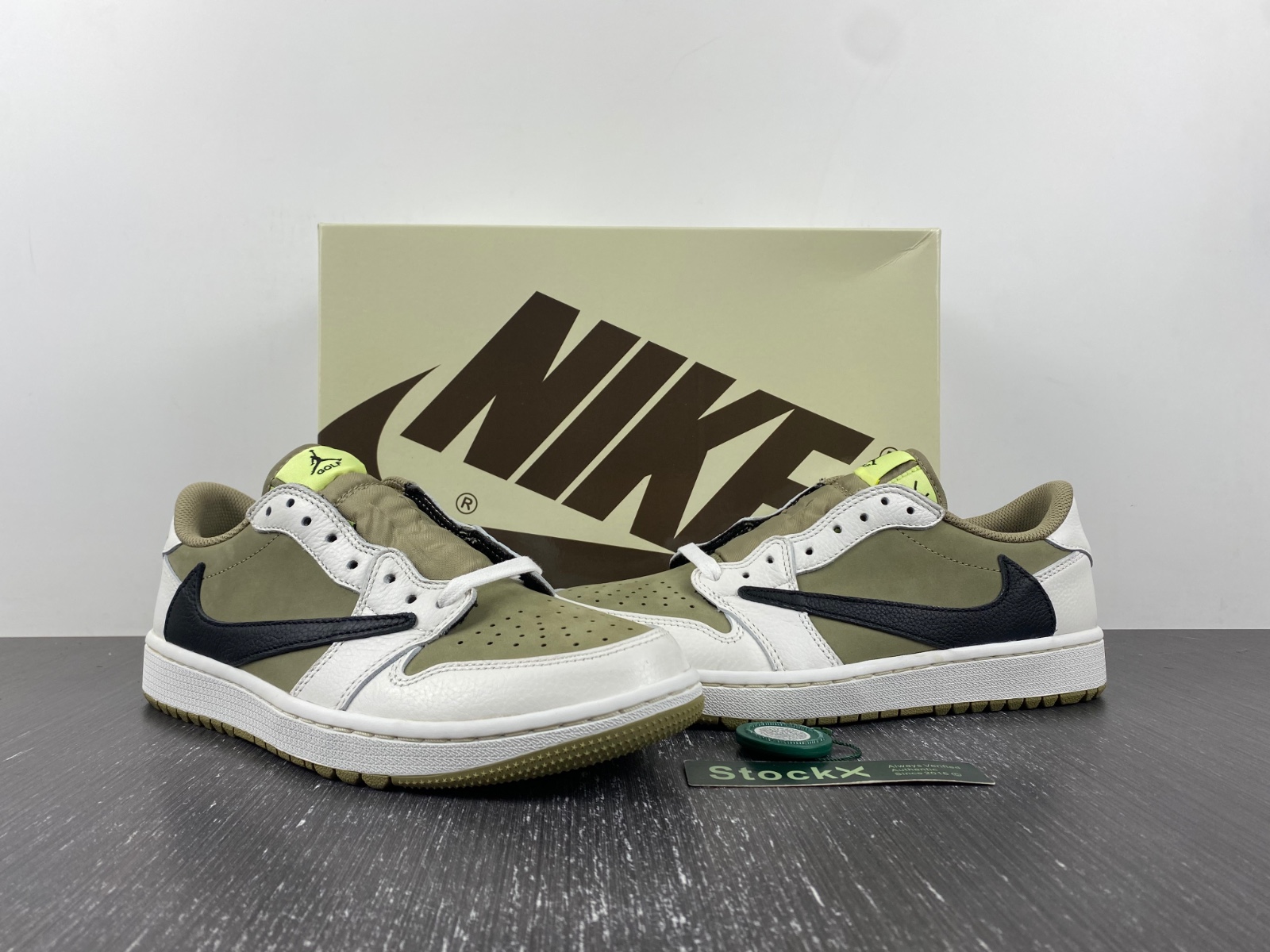 Travis Scott x Air Jordan 1 Low Golf FZ3124-200