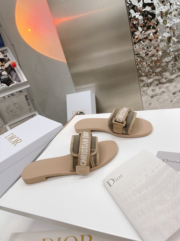 DIOR EVOLUTION SANDAL
