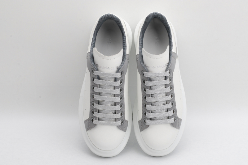 MCQUEEN OVERSIZED SNEAKER
