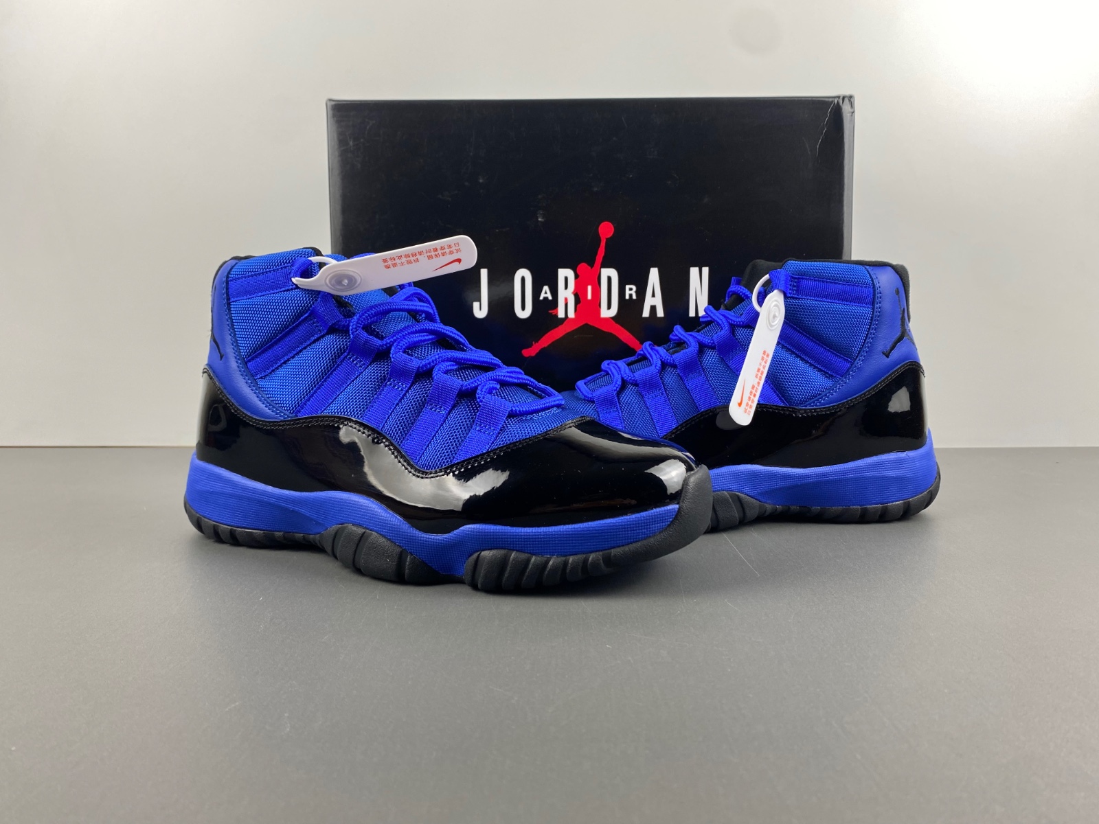 Air Jordan 11   CT8012-400
