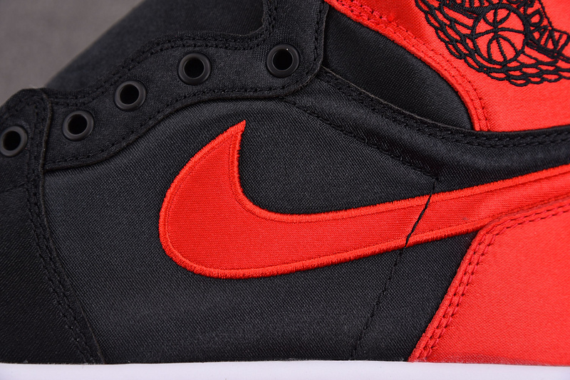 Air Jordan 1 High OG WMNS Satin Bred FD4810-061