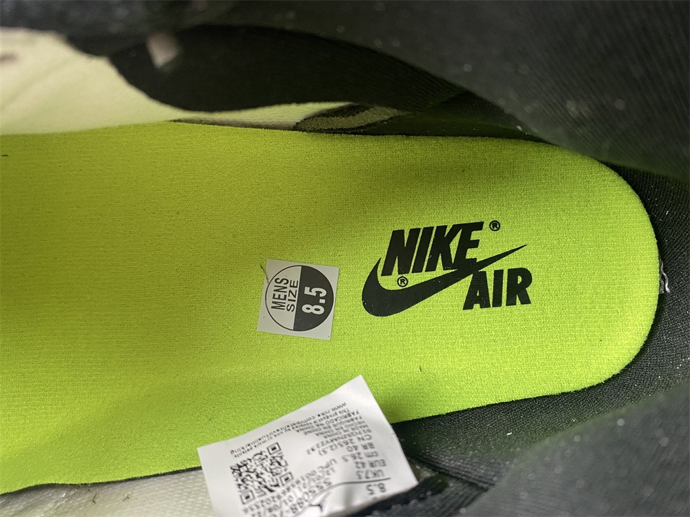 Air Jordan 1 High OG "Volt" 555088-702