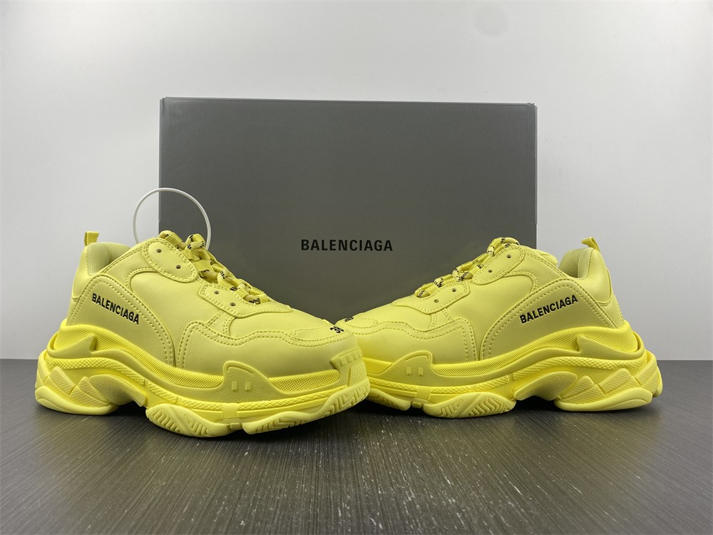 Balenciaga TRIPLE S TRAINER