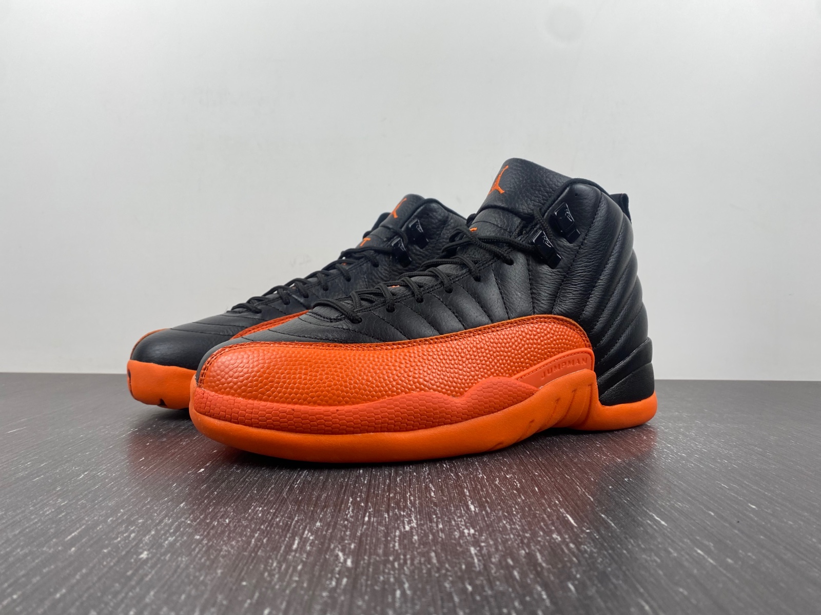 Air Jordan 12 “Brilliant Orange”  FD9101-081