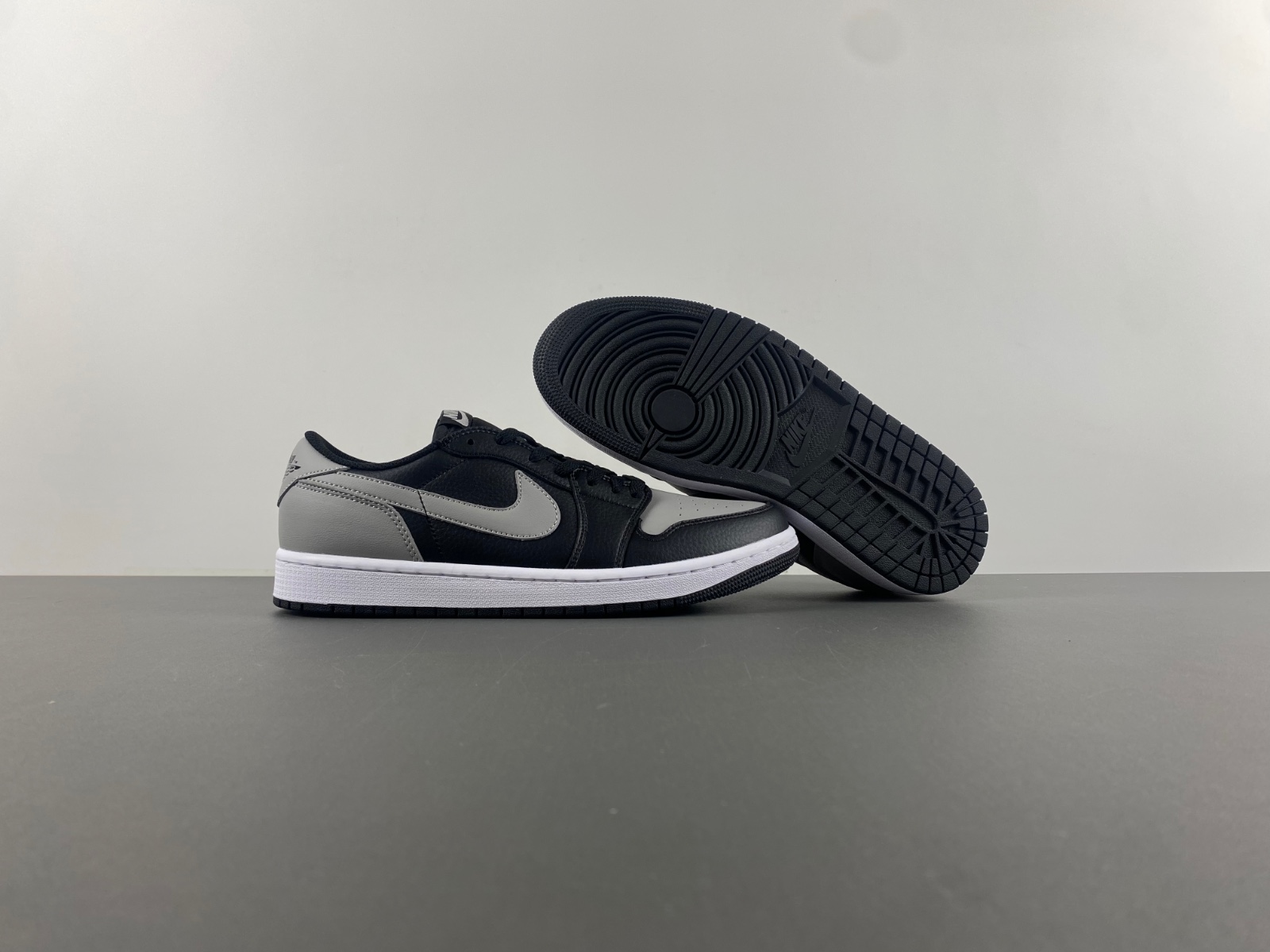 Jordan Retro 1 Low OG  CZ0790-003