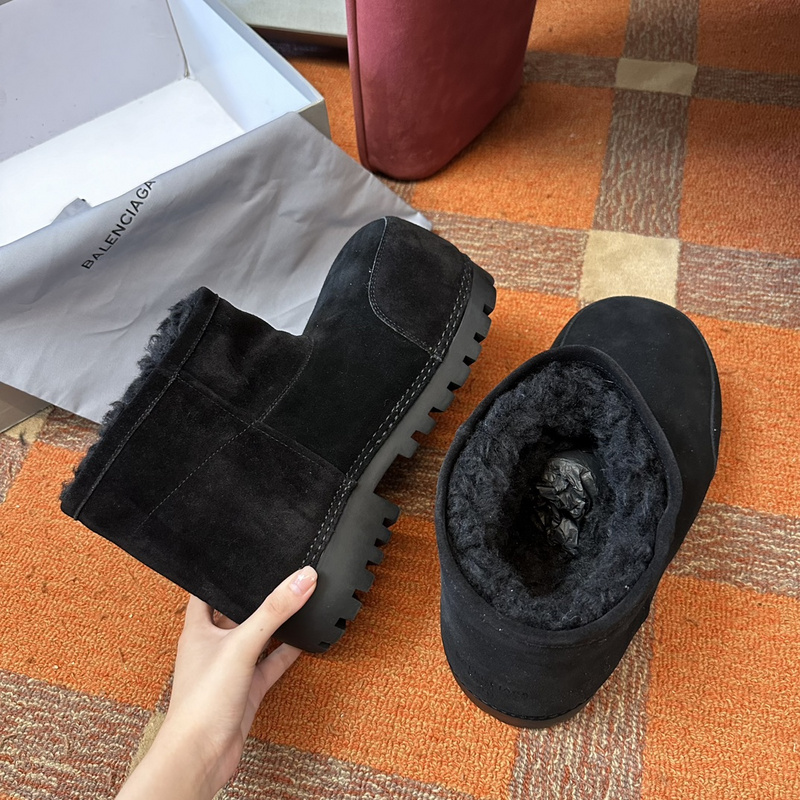 Balenciaga Winter Boots (Low-Top)