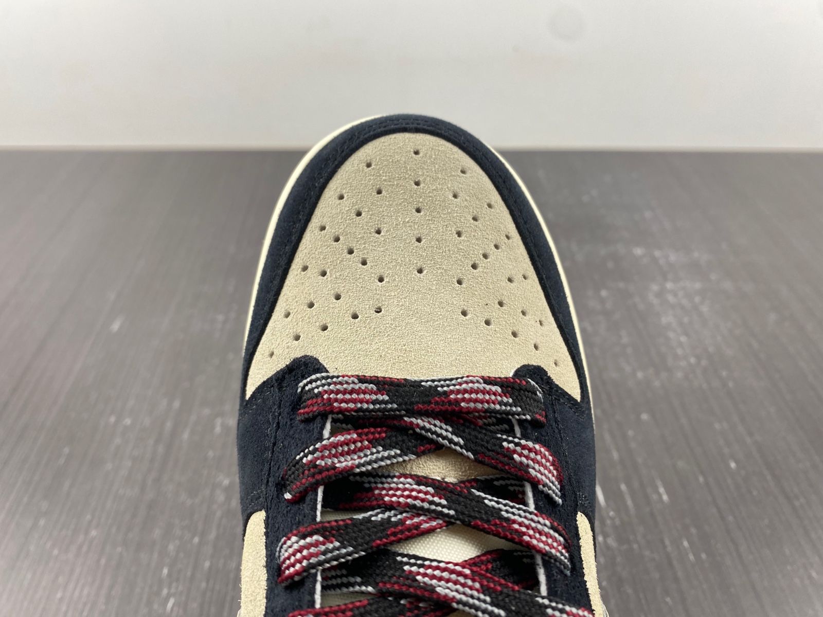 Nike Dunk Low "Black Suede" DV3054-001