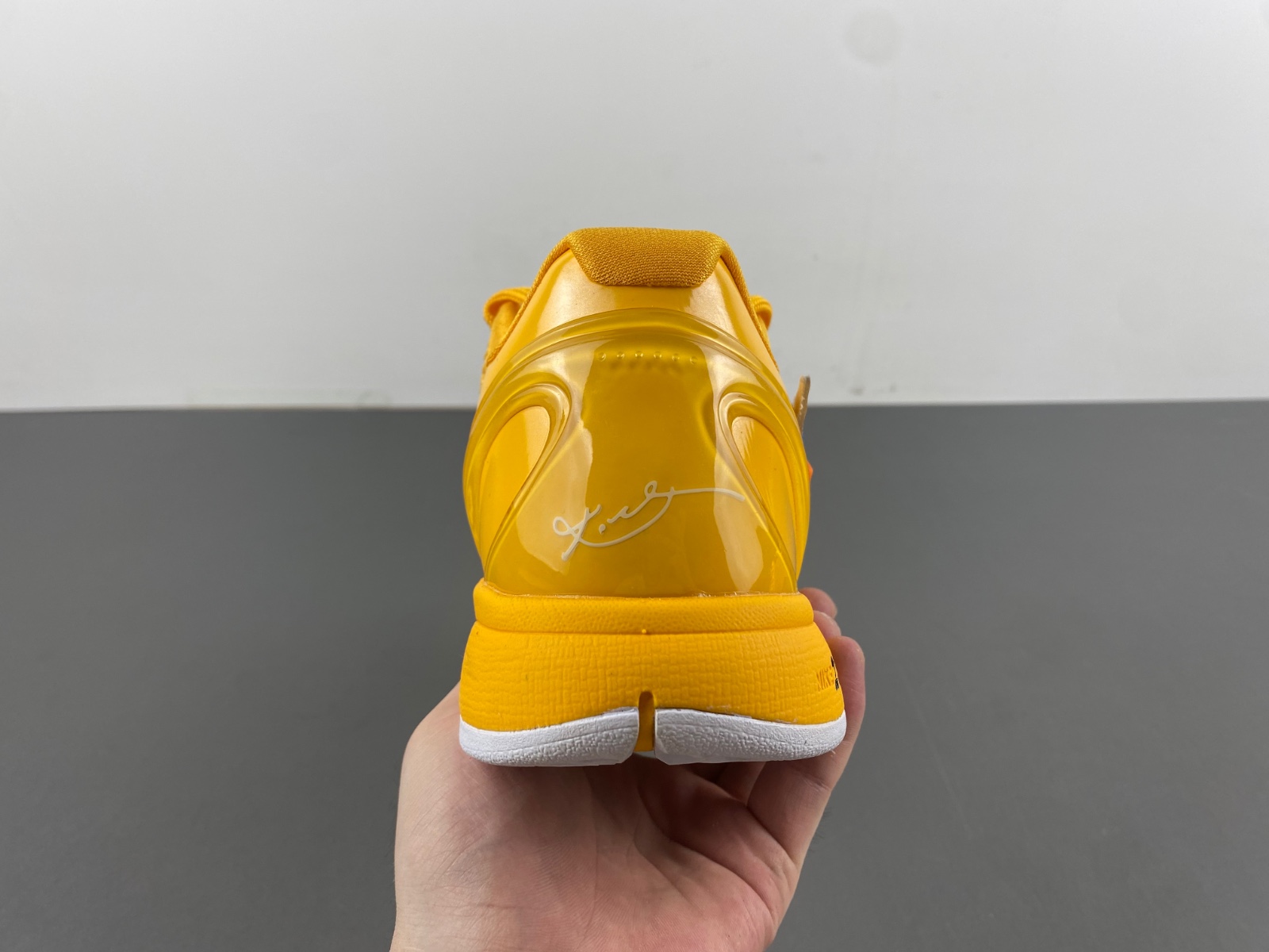 Nike Kobe 6 Protro    CW2190-501