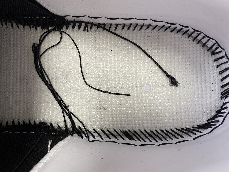 Medicom Toy Nike SB Dunk Low BE@RBRICK CZ5127-001