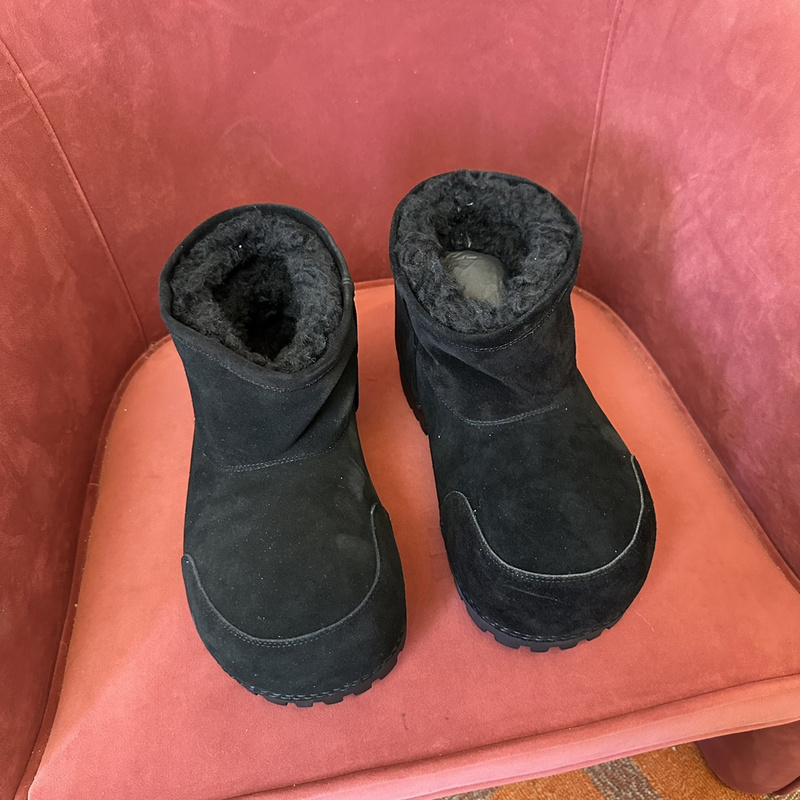 Balenciaga Winter Boots (Low-Top)