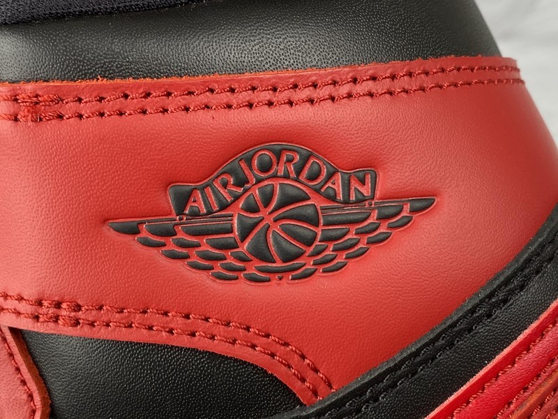 Air Jordan 1 Hi 85 Varsity Red Summit White Black BQ4422-600