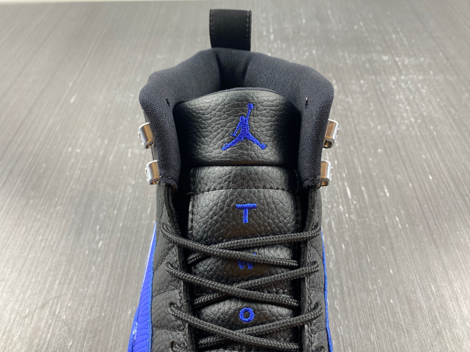 Air Jordan 12 Retro Hyper Royal AO6068-004