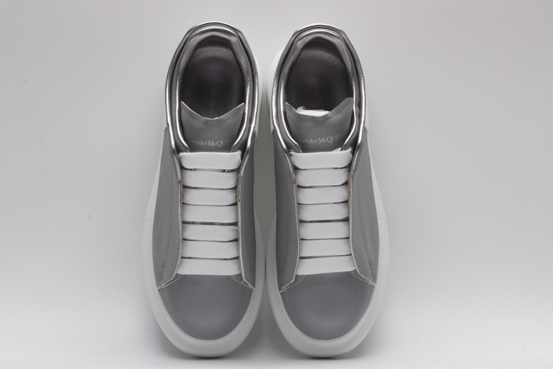 MCQUEEN OVERSIZED SNEAKER