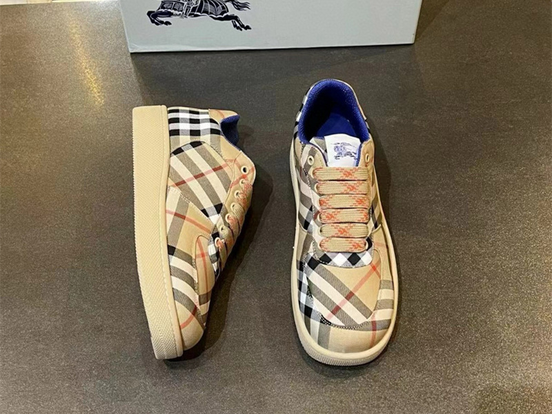 Burberry Check Terrace Sneakers  BBR--3005