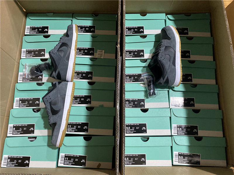 Nike SB Dunk Low Dark Grey Black Gum AR0778-001